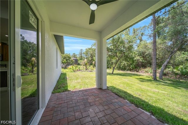 2005 Robert AVE, Alva, FL 33920