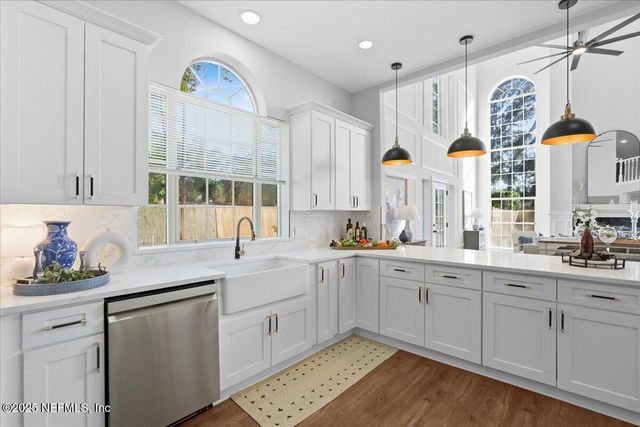 12063 CRANEFOOT Court, Jacksonville, FL 32223