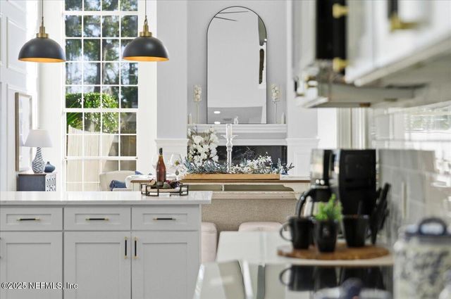 12063 CRANEFOOT Court, Jacksonville, FL 32223