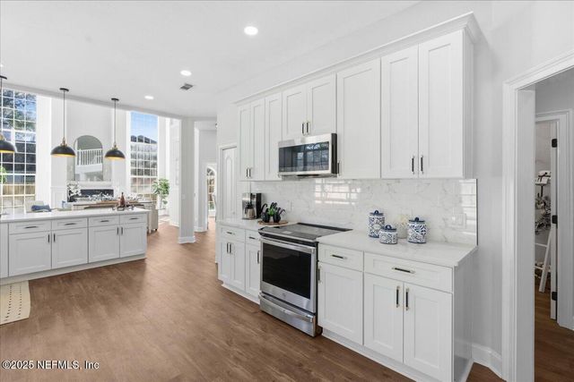 12063 CRANEFOOT Court, Jacksonville, FL 32223