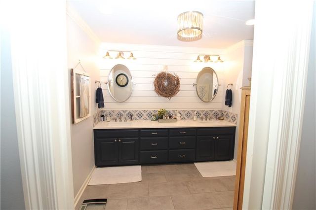 216 IRIS PARK Drive, Pineville, LA 71360