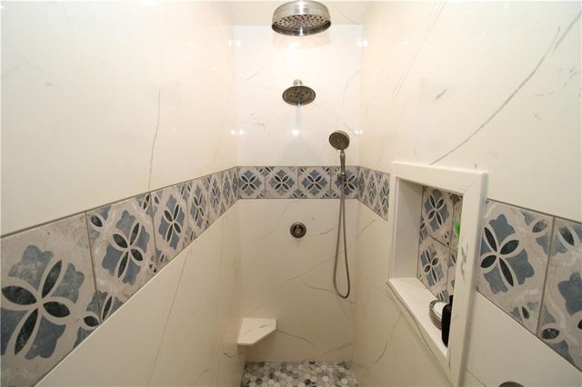 216 IRIS PARK Drive, Pineville, LA 71360