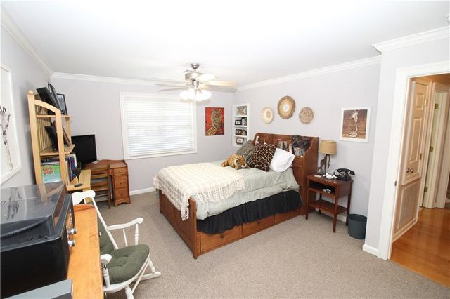 216 IRIS PARK Drive, Pineville, LA 71360