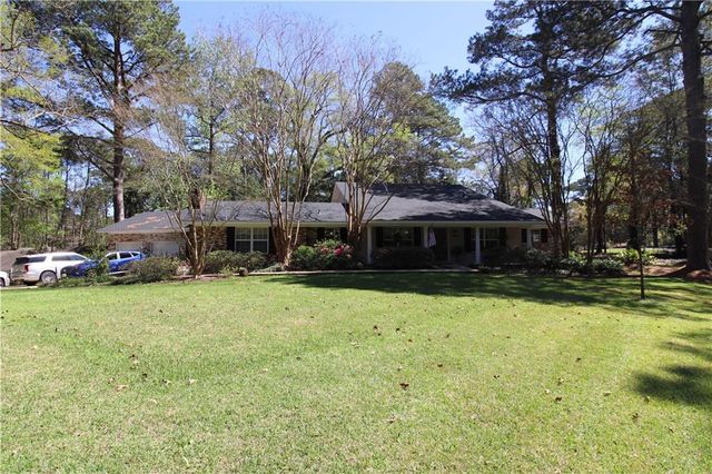 216 IRIS PARK Drive, Pineville, LA 71360