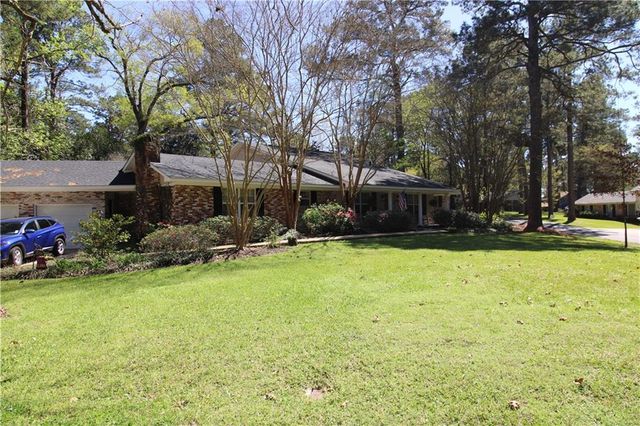 216 IRIS PARK Drive, Pineville, LA 71360