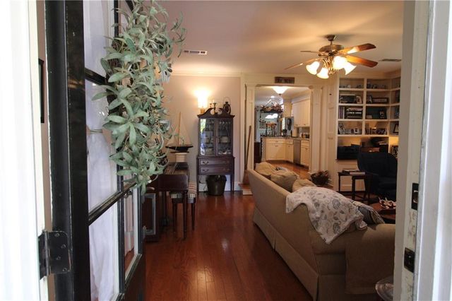 216 IRIS PARK Drive, Pineville, LA 71360