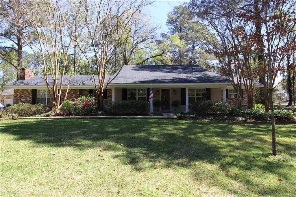216 IRIS PARK Drive, Pineville, LA 71360