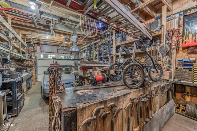 1113 Rittertown Road, Hampton, TN 37658