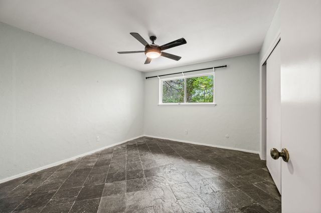 405 Chandler Lake Road, Fort Worth, TX 76103