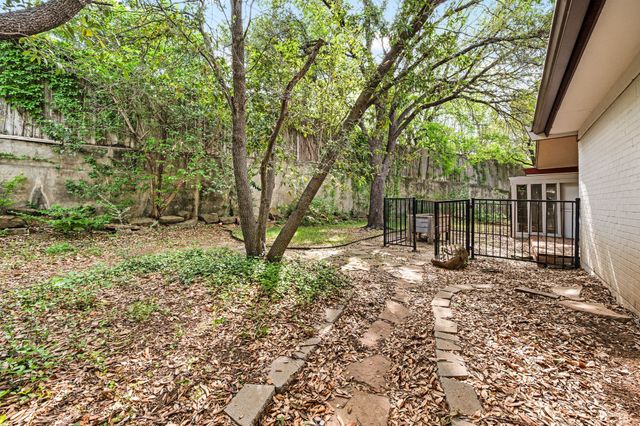 405 Chandler Lake Road, Fort Worth, TX 76103