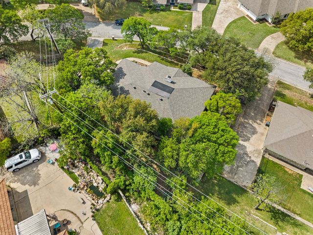 405 Chandler Lake Road, Fort Worth, TX 76103