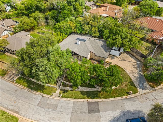 405 Chandler Lake Road, Fort Worth, TX 76103