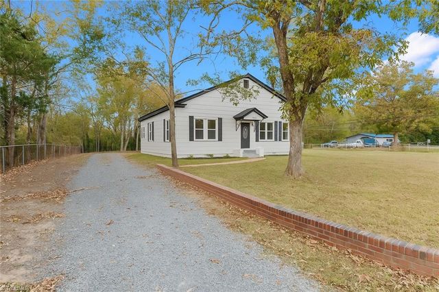 401 Julius Chambers Avenue, Mount Gilead, NC 27306