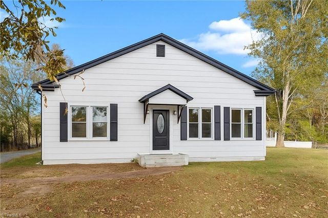 401 Julius Chambers Avenue, Mount Gilead, NC 27306