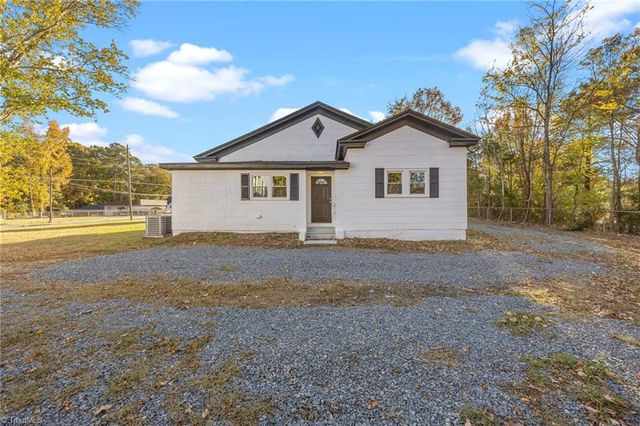 401 Julius Chambers Avenue, Mount Gilead, NC 27306