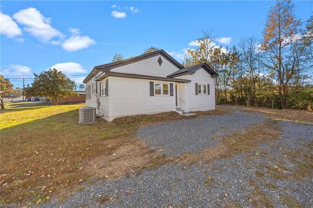 401 Julius Chambers Avenue, Mount Gilead, NC 27306