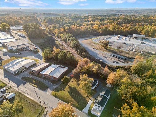 401 Julius Chambers Avenue, Mount Gilead, NC 27306