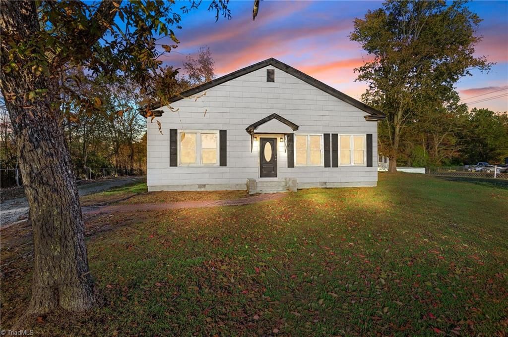 401 Julius Chambers Avenue, Mount Gilead, NC 27306