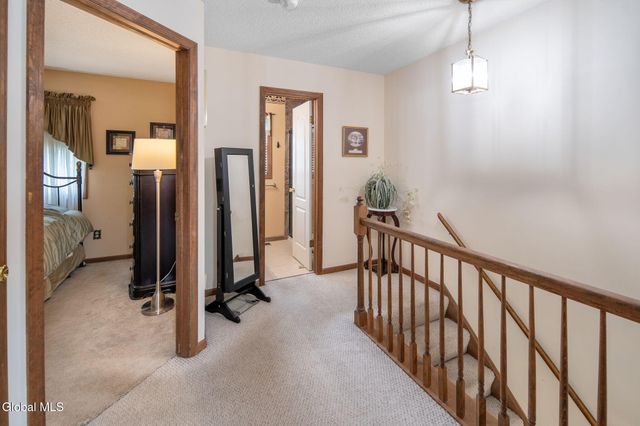 2 Cartwheel Drive, Scotia, NY 12302