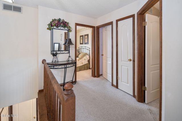 2 Cartwheel Drive, Scotia, NY 12302