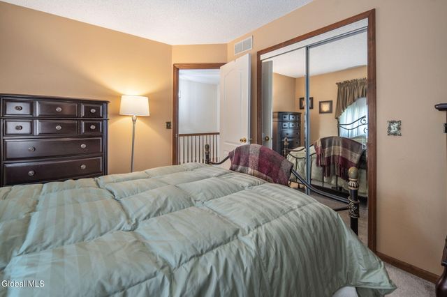 2 Cartwheel Drive, Scotia, NY 12302