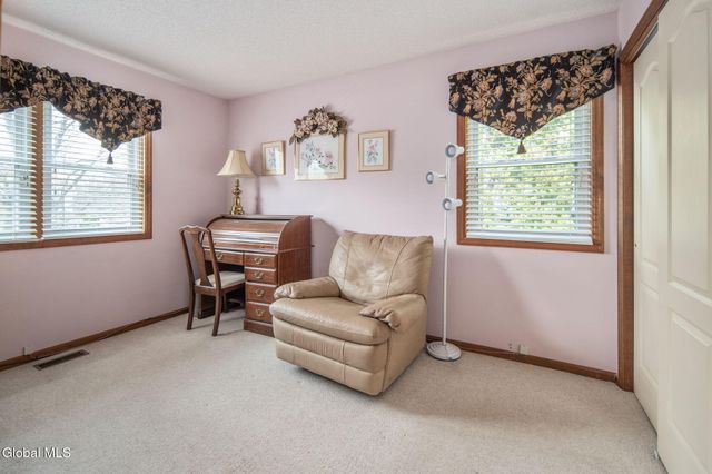 2 Cartwheel Drive, Scotia, NY 12302