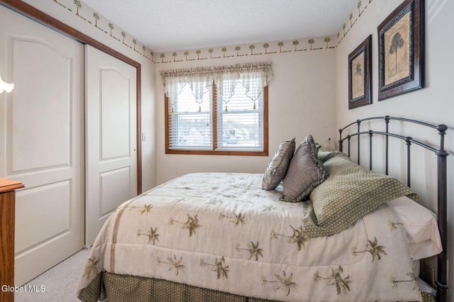 2 Cartwheel Drive, Scotia, NY 12302