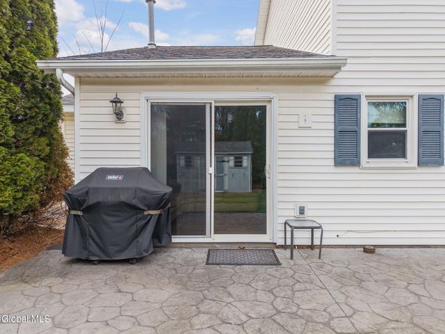 2 Cartwheel Drive, Scotia, NY 12302