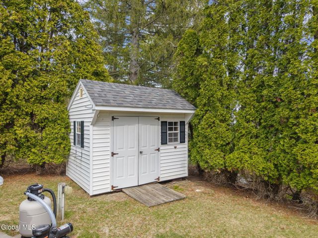 2 Cartwheel Drive, Scotia, NY 12302