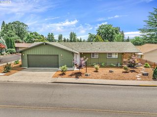 12050 Sw King George Dr, Portland, OR 97224