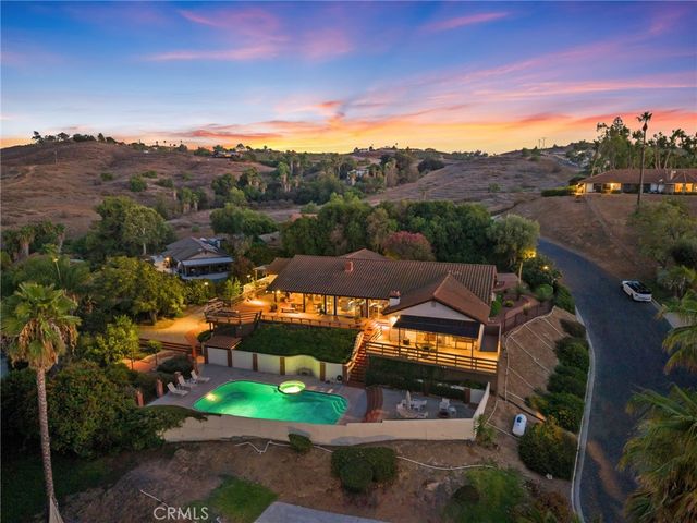 14560 Viewcrest, Riverside, CA 92504