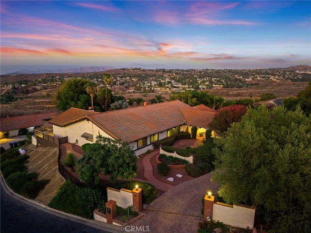 14560 Viewcrest, Riverside, CA 92504