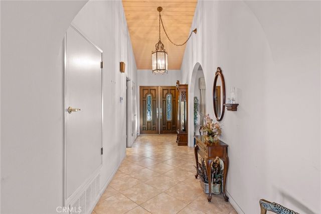 14560 Viewcrest, Riverside, CA 92504