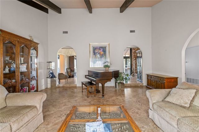 14560 Viewcrest, Riverside, CA 92504