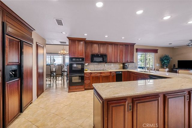 14560 Viewcrest, Riverside, CA 92504