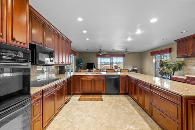 14560 Viewcrest, Riverside, CA 92504