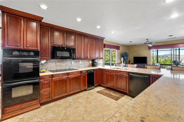 14560 Viewcrest, Riverside, CA 92504