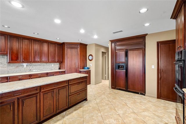 14560 Viewcrest, Riverside, CA 92504