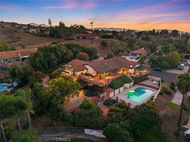 14560 Viewcrest, Riverside, CA 92504