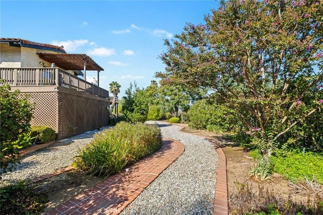 14560 Viewcrest, Riverside, CA 92504