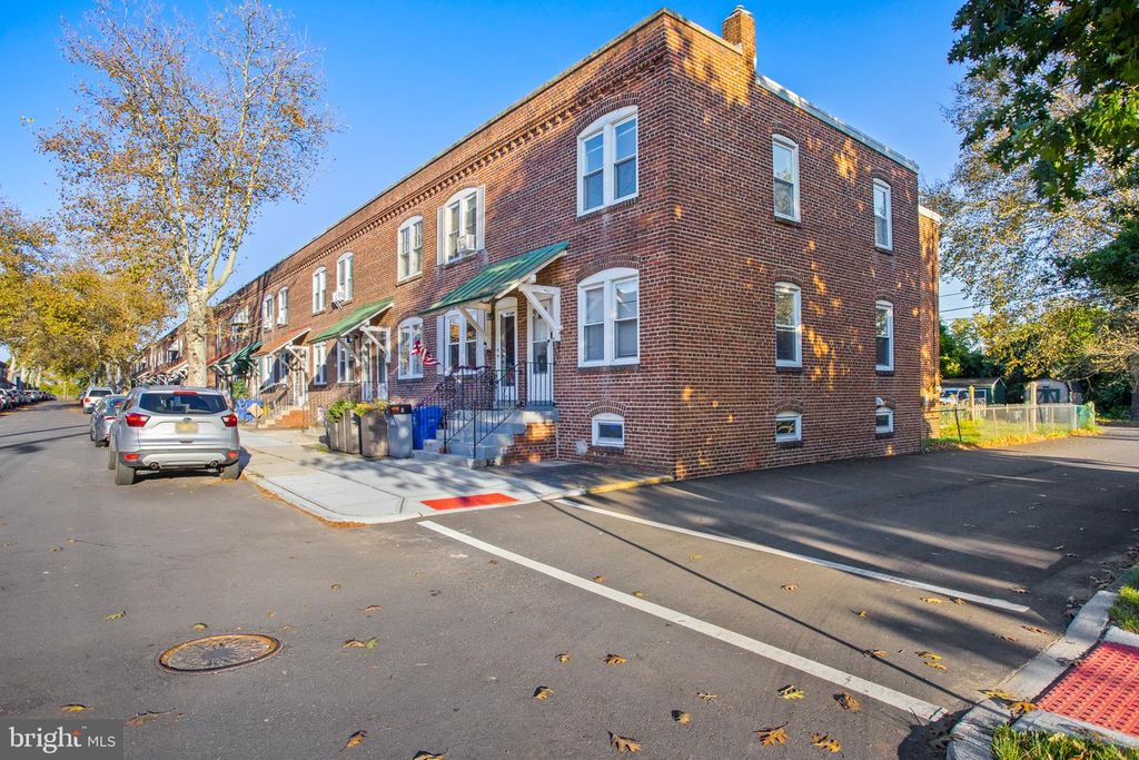 1 AMBOY AVE, ROEBLING, NJ 08554 — photo 3