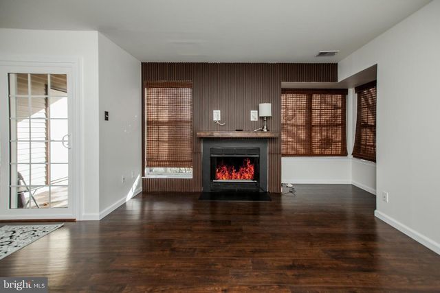 297 ANDOVER PL, Robbinsville, NJ 08691