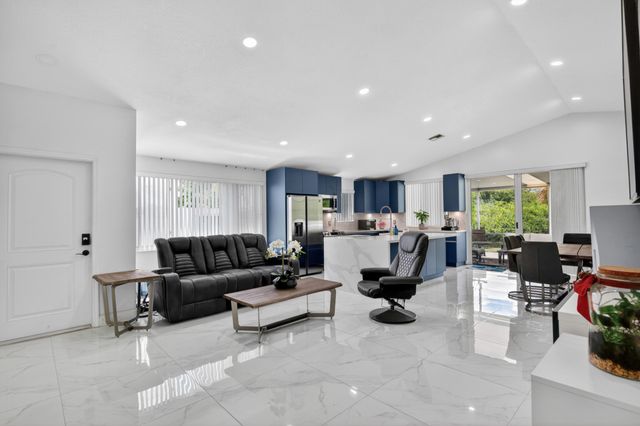 1489 NW 153rd Avenue, Pembroke Pines, FL 33028