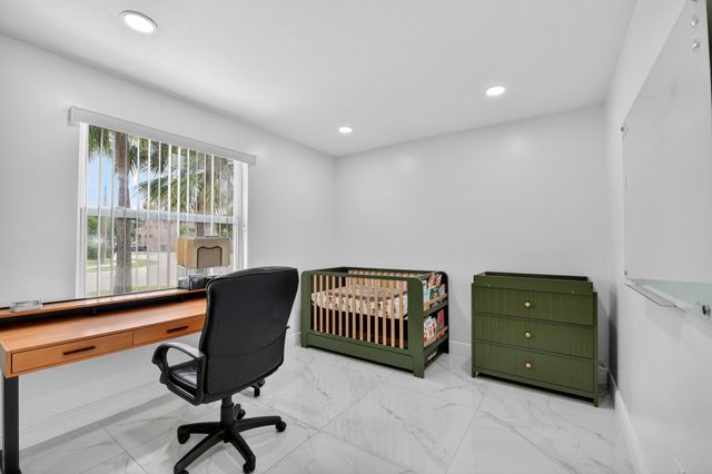 1489 NW 153rd Avenue, Pembroke Pines, FL 33028