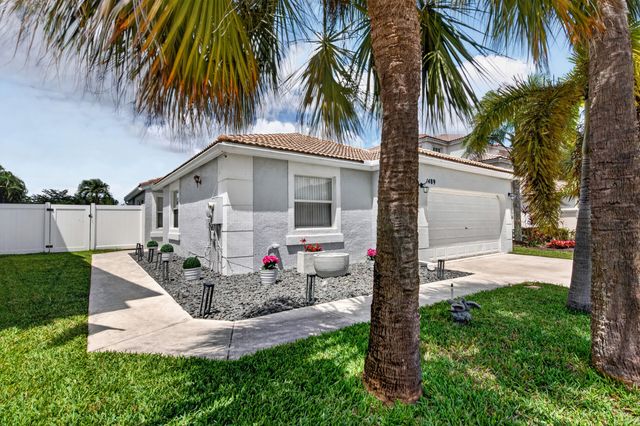 1489 NW 153rd Avenue, Pembroke Pines, FL 33028