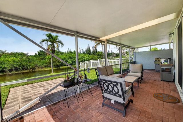 1489 NW 153rd Avenue, Pembroke Pines, FL 33028