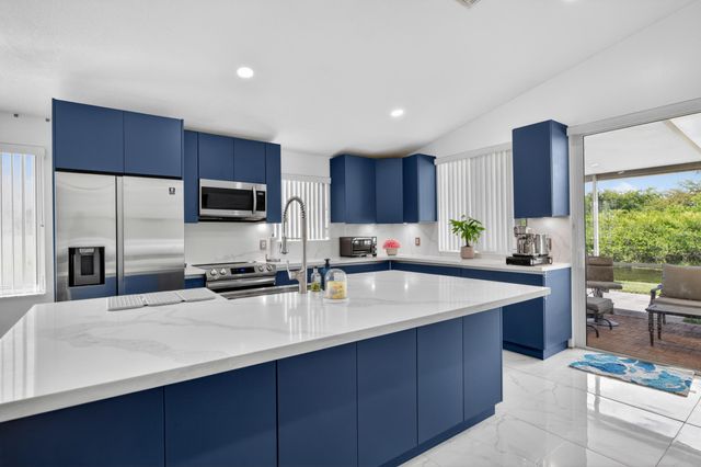 1489 NW 153rd Avenue, Pembroke Pines, FL 33028