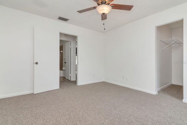 5166 TENNIS COURT CIRCLE 52, Tampa, FL 33617