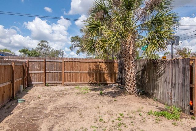 5166 TENNIS COURT CIRCLE 52, Tampa, FL 33617