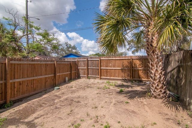 5166 TENNIS COURT CIRCLE 52, Tampa, FL 33617